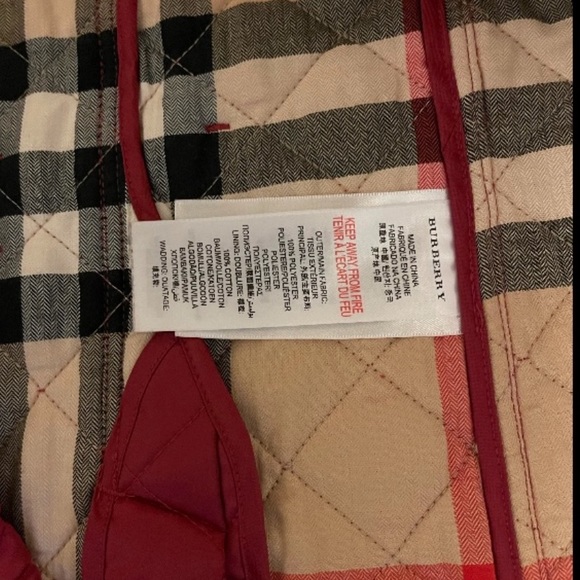 No issue no rips no Damage looks Barn new - Picture 2 of 2